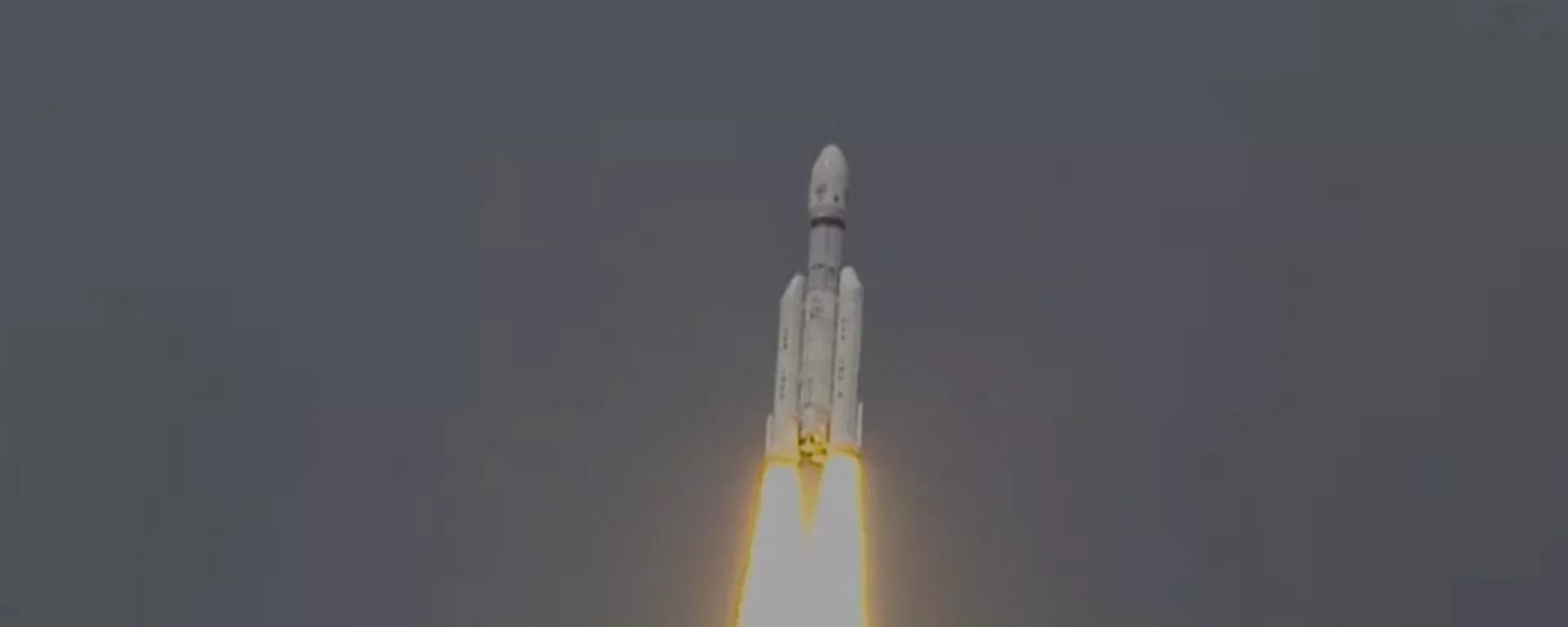 The Indian Space Research Organisation (ISRO) launches Chandrayaan-3 Moon mission from Satish Dhawan Space Centre in Sriharikota - Sputnik भारत, 1920, 14.07.2023