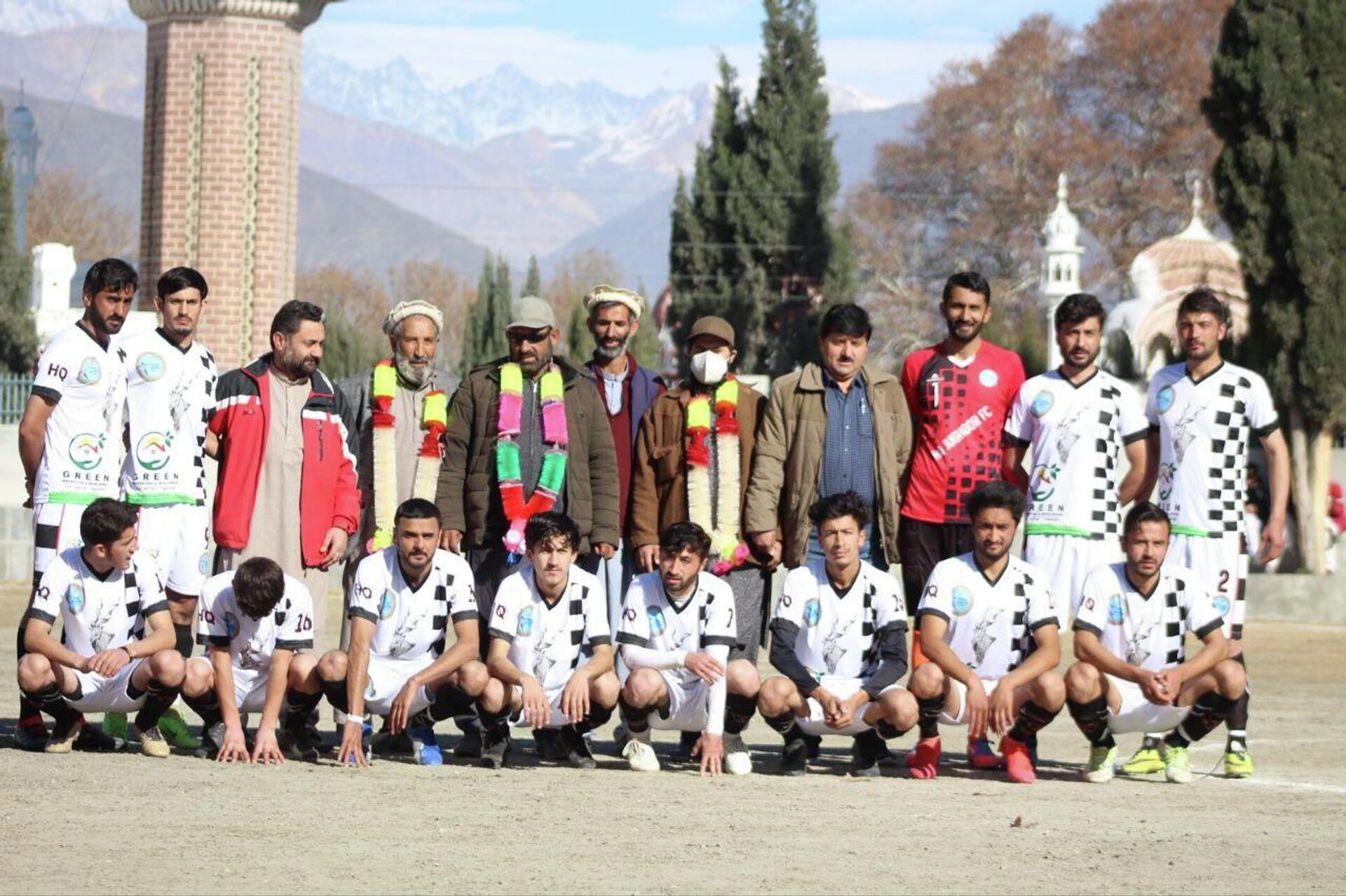 Football at mountain range of Chitral in Pakistan - Sputnik India, 1920, 20.07.2023