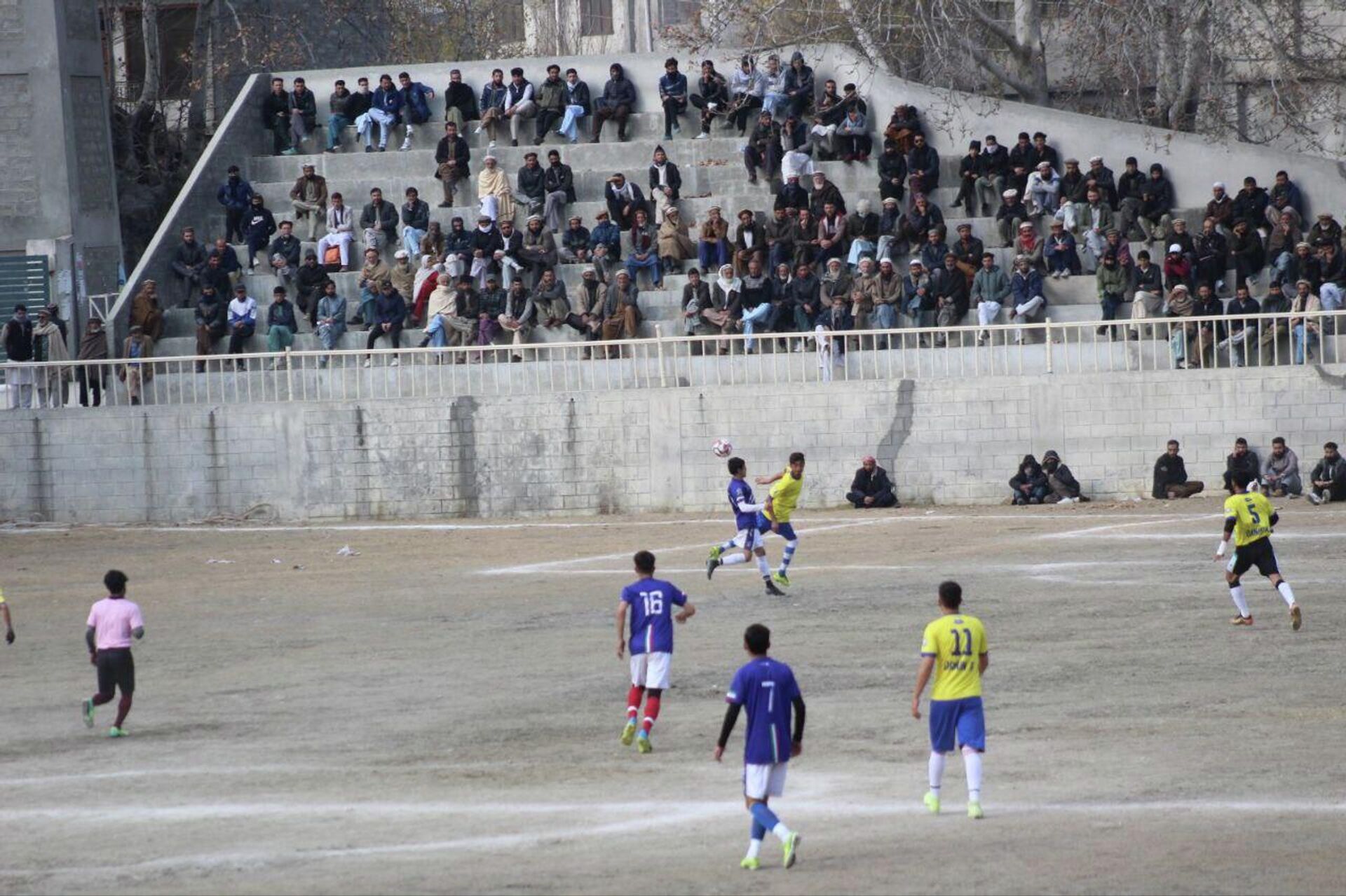 Football at mountain range of Chitral in Pakistan - Sputnik India, 1920, 20.07.2023