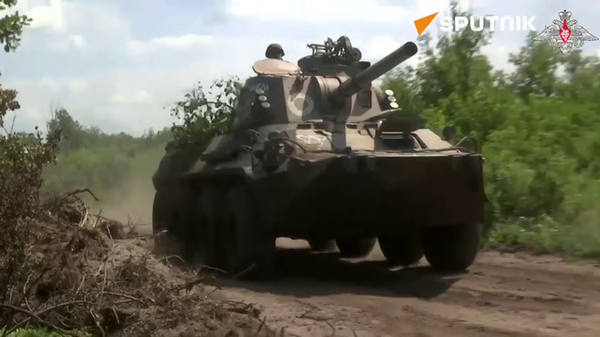 Russian Nona-SVK crews unleash hell on Ukrainian mortars and BMPs near Krasny Liman  - Sputnik भारत