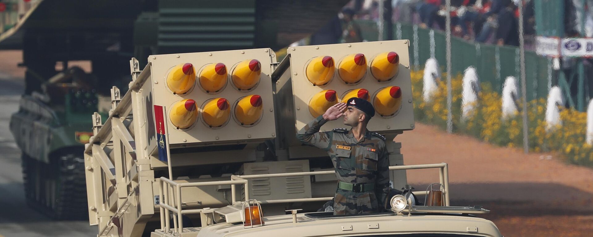 Indian army Pinaka Multi launcher rocket system moves through the ceremonial Rajpath boulevard during India's Republic Day celebrations in New Delhi, India, Tuesday, Jan.26, 2021. - Sputnik भारत, 1920, 14.12.2023
