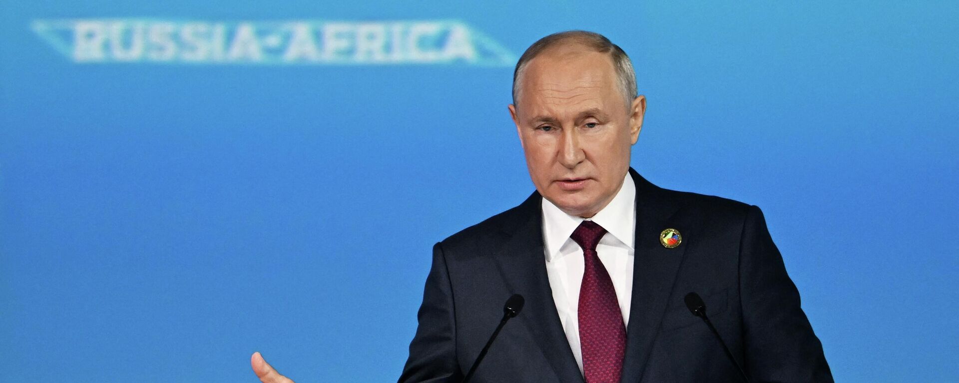 Russian President Vladimir Putin giving a speech during the plenary session of the second Russia-Africa summit in Saint Petersburg on July 27, 2023.  - Sputnik भारत, 1920, 28.07.2023