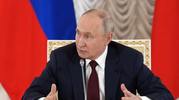 Russian President Vladimir Putin talks to journalists following Russia-Africa summit - Sputnik भारत