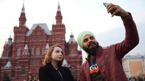 Foreign tourist on Red Square in Moscow - Sputnik India