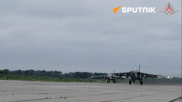 Su-25SM crews destroy Ukrainian mortar units  - Sputnik भारत