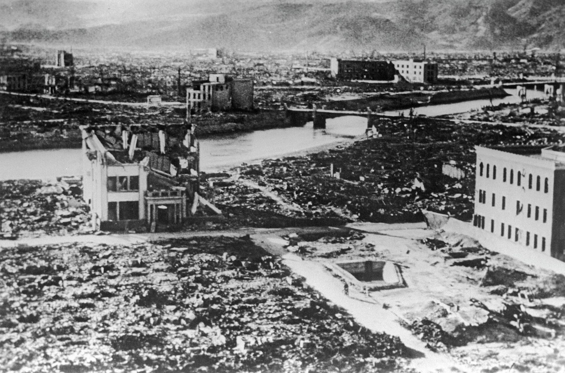 Hiroshima after the US atomic bombing. WWII (1938-1945). - Sputnik भारत, 1920, 09.08.2023