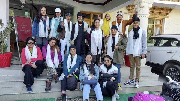 Women of different age groups outside a hotel during a tour of Leh - Sputnik India
