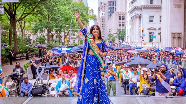 Indian singer, music composer Shibani Kashyap performs on India's Independence Day at New York - Sputnik India