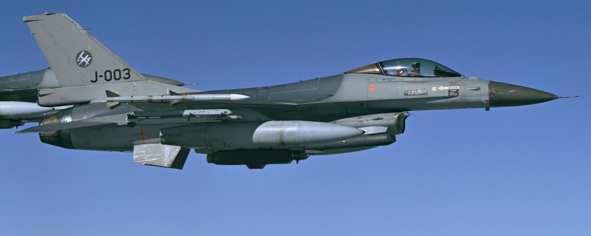 A Netherlands' Air Force F-16 jetfighter takes part in the NATO exercise as part of the NATO Air Policing mission, in Alliance members’ sovereign airspace on July 4, 2023 - Sputnik भारत, 1920, 20.08.2023