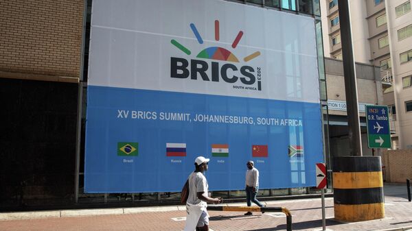 Баннеры, посвященные предстоящему саммиту БРИКС-2023 в Йоханнесбурге, Южная Африка - Sputnik India