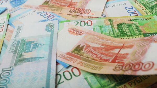 The 200, 2000 and 5000 ruble banknotes. - Sputnik भारत