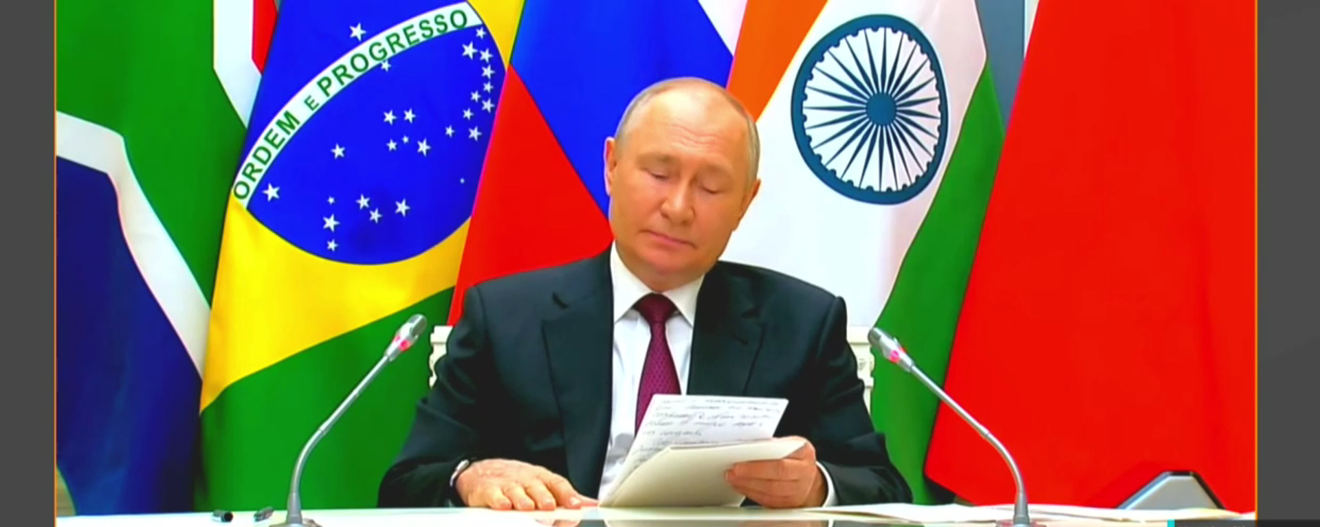 Putin adresses BRICS  - Sputnik भारत, 1920, 23.08.2023