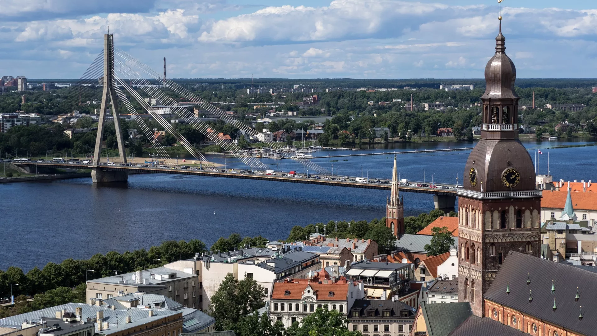 Cities of the world. Riga
