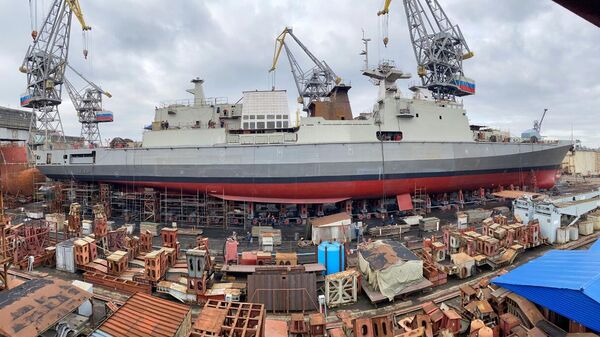 Russian Yantar Shipyard to complete first project 11356 frigate for India - Sputnik India