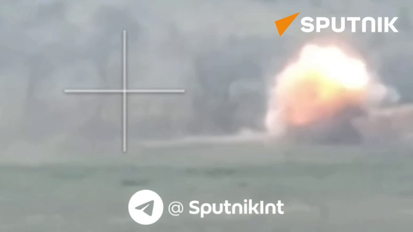 WATCH Russian forces wipe out Ukrainian tank - Sputnik भारत