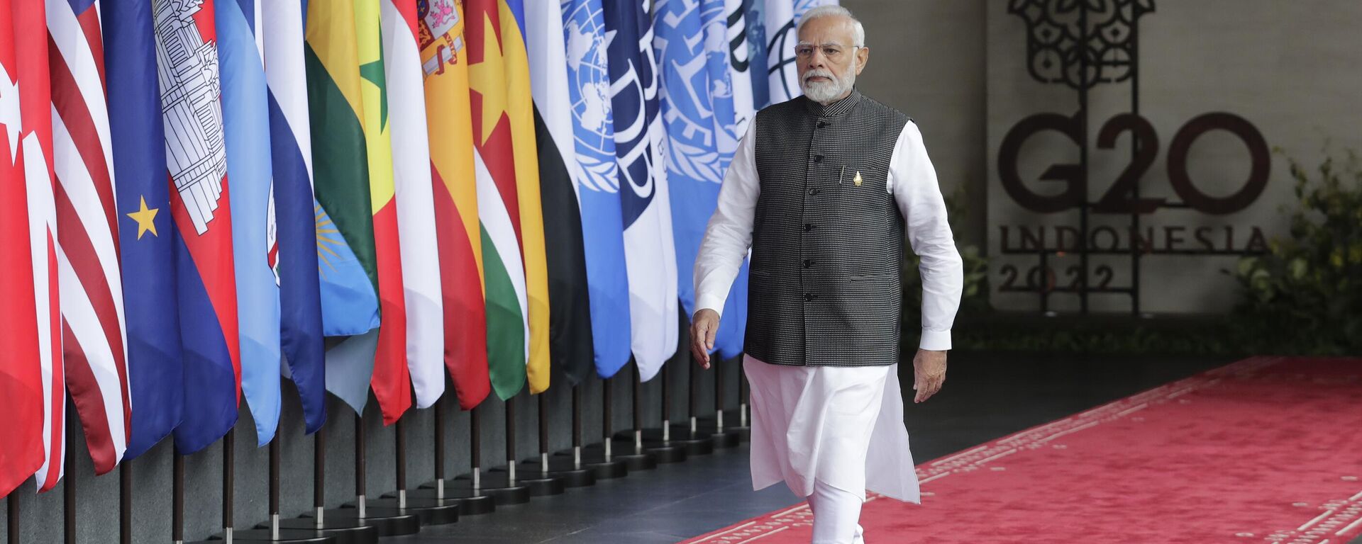 Indian Prime Minister Narendra Modi arrives during the G20 Summit in Nusa Dua, Bali, Indonesia, Tuesday Nov. 15, 2022. - Sputnik भारत, 1920, 03.09.2023