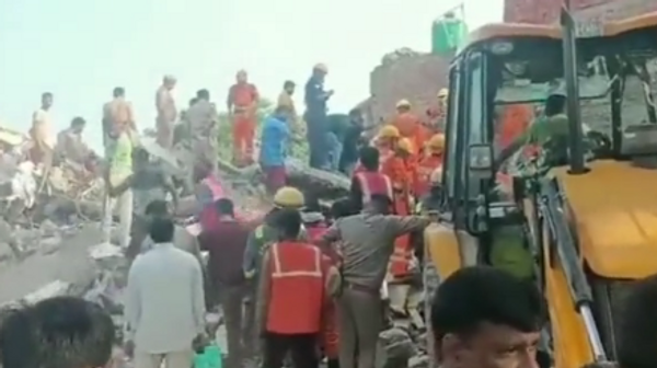 Building Collapse: Two Die, Several Feared Trapped In Uttar Pradesh - Sputnik India