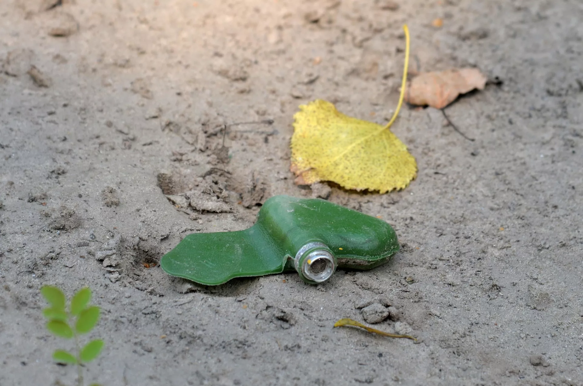 The PMF-1 Lepestok (Petal) antipersonnel pressure-type landmine The PMF-1 Lepestok (Petal) antipersonnel pressure-type landmine
