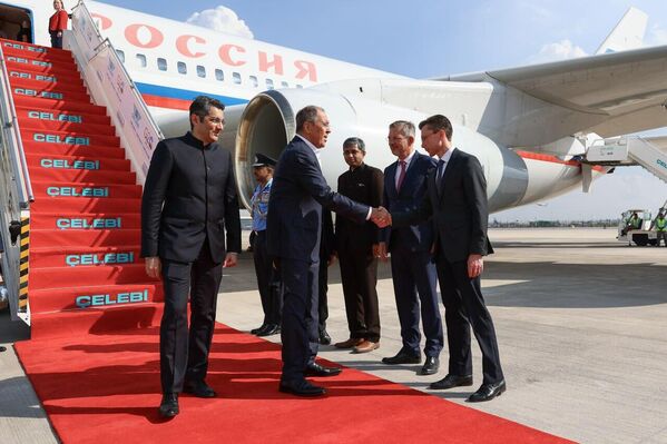 रूसी विदेश मंत्री सर्गे लवरोव नई दिल्ली पहुँचे।  - Sputnik भारत