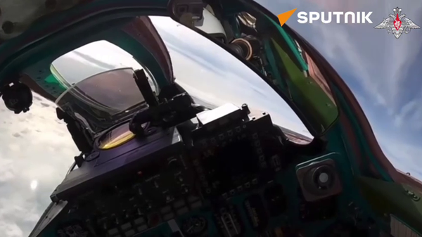 Watch: Russian MiG-31 Fighter Crews Practice Intercepting Cruise Missile During Drills - Sputnik भारत