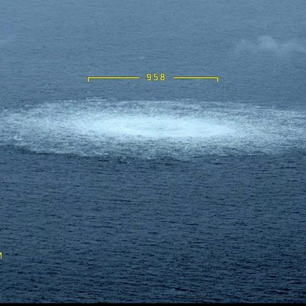 In this picture provided by Swedish Coast Guard, the gas leak in the Baltic Sea from Nord Stream photographed from the Coast Guard's aircraft on Wednesday, Sept. 27, 2022 - Sputnik भारत