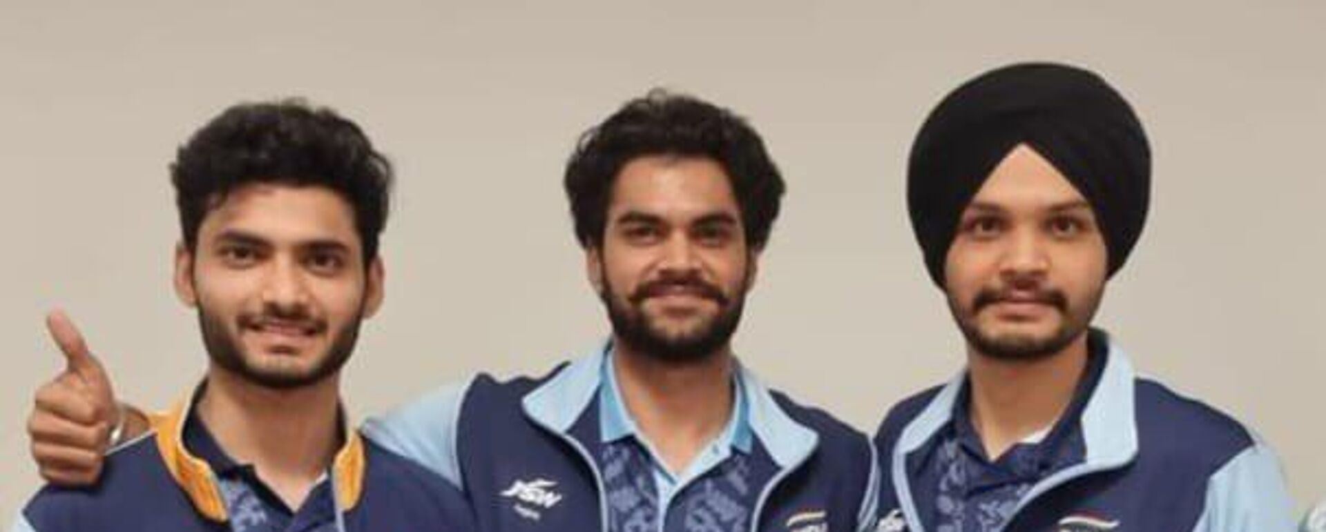 Indian shooting trio Sarabjot Singh, Arjun Singh Cheema, and Shiva Narwal bagged a gold medal in the 10-meter Air Pistol Team competition held at the shooting range at the Fuyang Yinhu Sports Centre. - Sputnik India, 1920, 28.09.2023