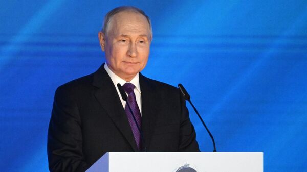 Russian President Vladimir Putin delivers a speech during an opening of the Russia - Latin America international parliamentary conference at the Pillar Hall of the House of Unions in Moscow, Russia - Sputnik India