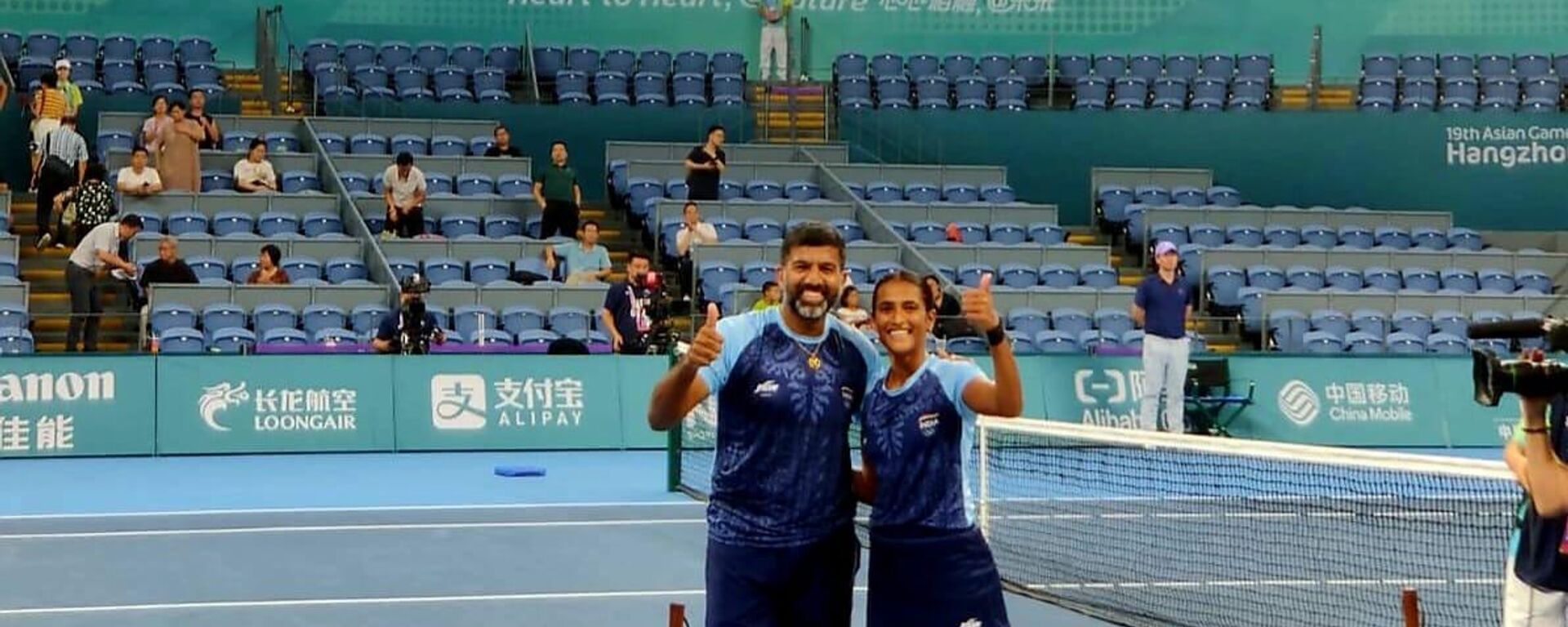 Indian tennis players Rohan Bopanna and Rutuja Bhosale won gold medal in the mixed doubles competition at the 19th Asian Games in Hangzhou, China. - Sputnik India, 1920, 30.09.2023