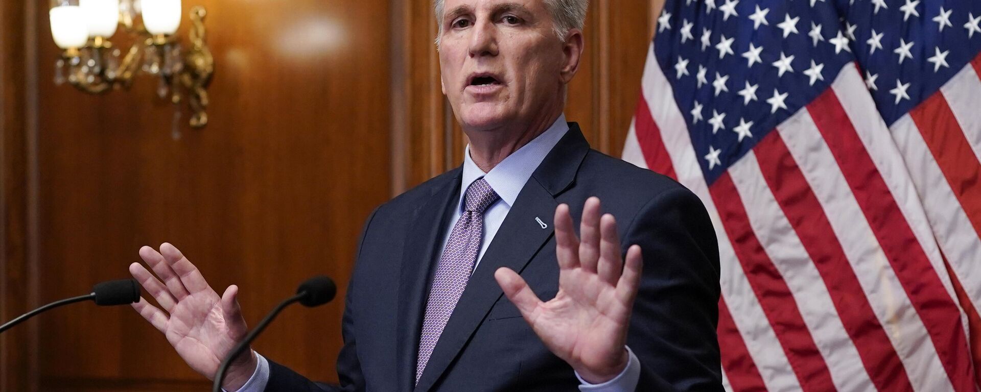 Rep. Kevin McCarthy, R-Calif., speaks to reporters hours after he was ousted as Speaker of the House, Tuesday, Oct. 3, 2023, at the Capitol in Washington. - Sputnik भारत, 1920, 04.10.2023