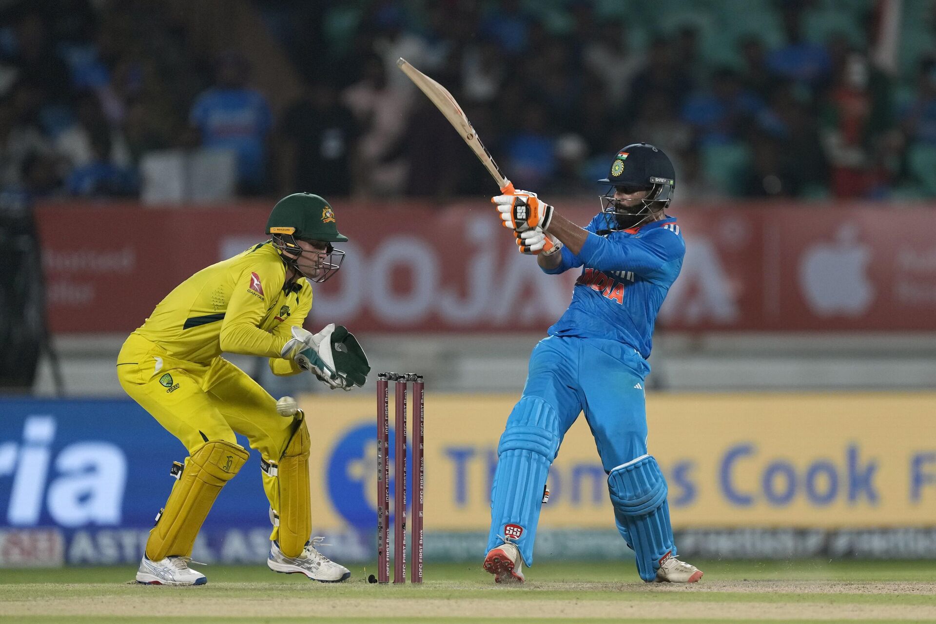 India's Ravindra Jadeja plays a shot during the third one day international cricket match between Australia and India in Rajkot, India, Wednesday, Sept. 27, 2023. - Sputnik India, 1920, 07.10.2023