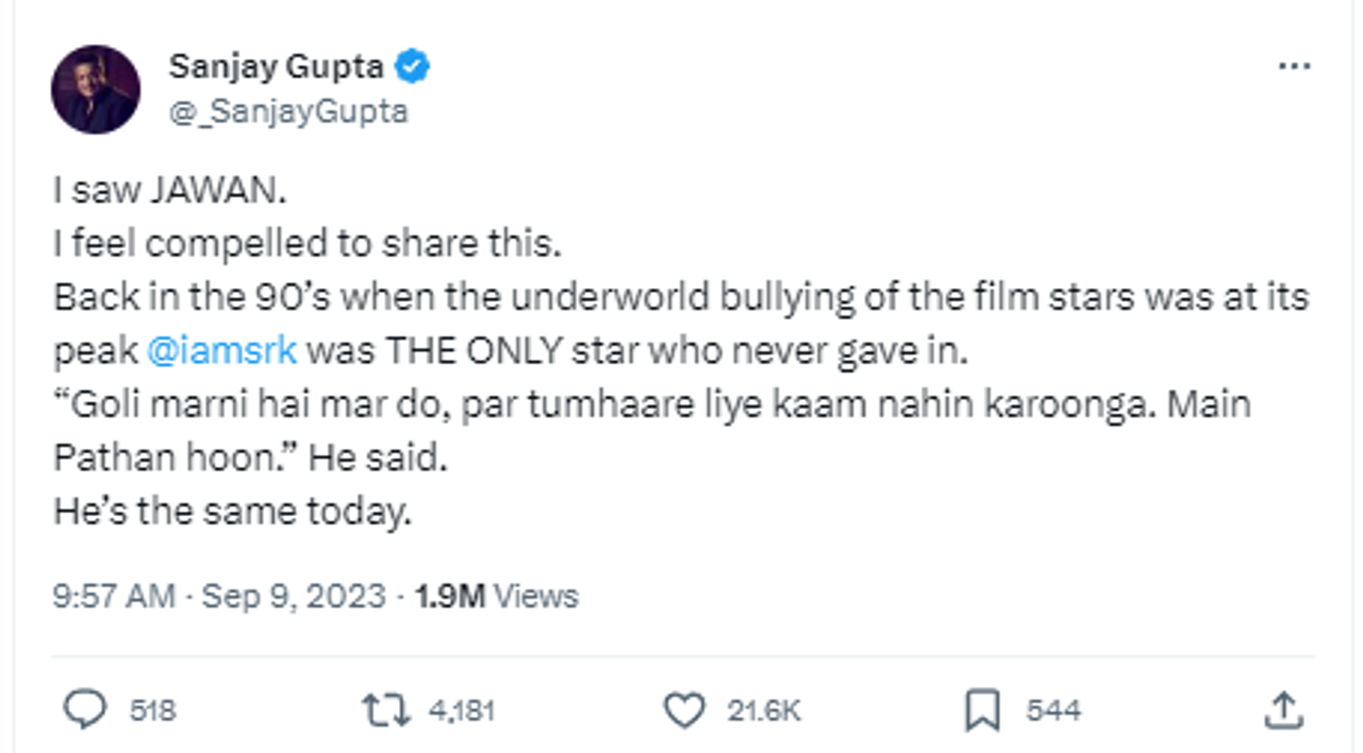 Bollywood Filmmaker Sanjay Gupta tweets about Shah Rukh Khan unwavering determination to fight back death threats from the gangsters. - Sputnik India, 1920, 09.10.2023