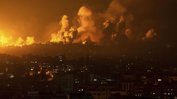 Обстрел зданий в палестинском городе Газа - Sputnik भारत