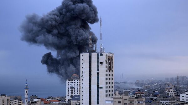 Обстрел зданий в палестинском городе Газа - Sputnik India