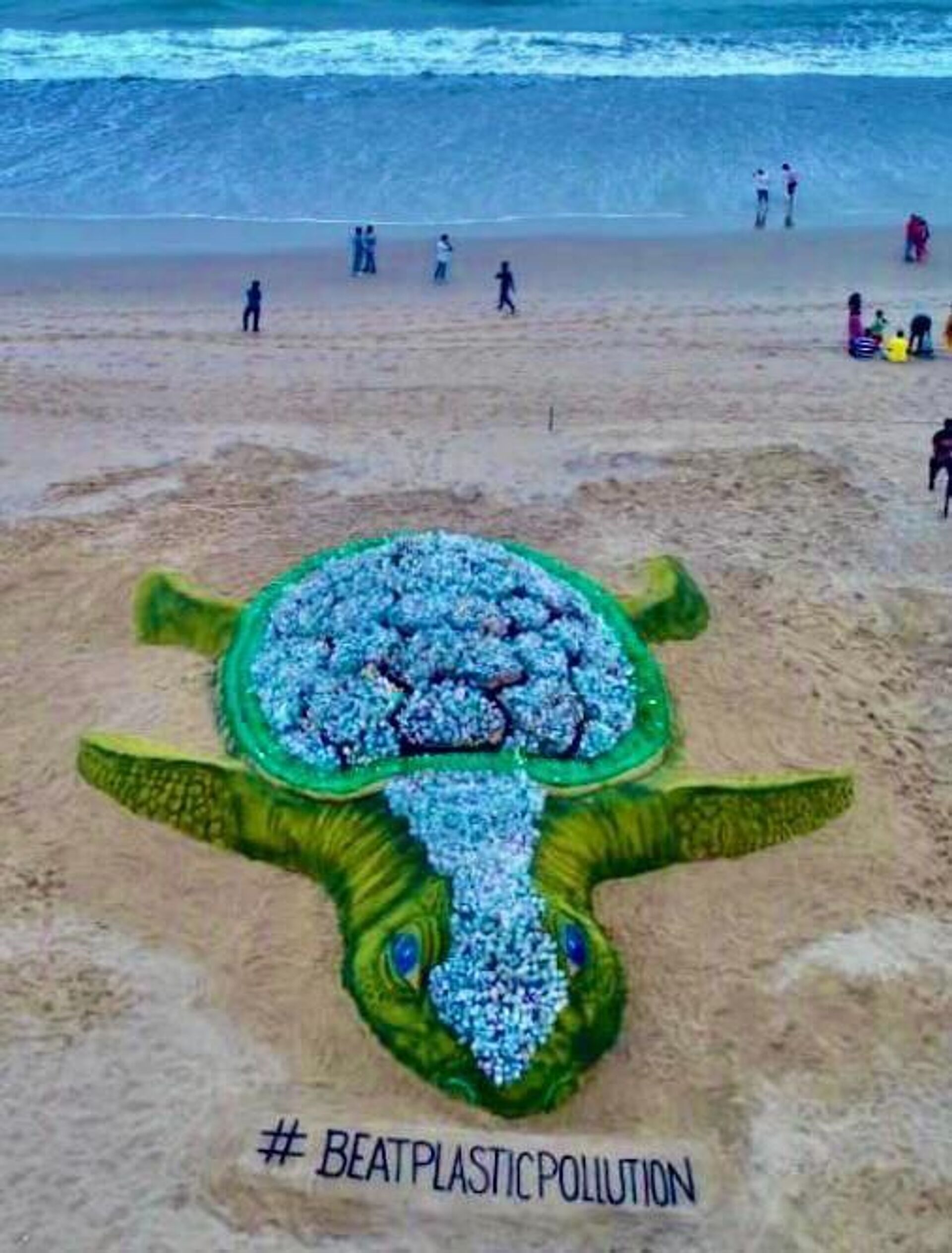 A piece of Sudarsan's sand art to spread public awareness on beach against pollution caused by plastic. - Sputnik India, 1920, 16.10.2023