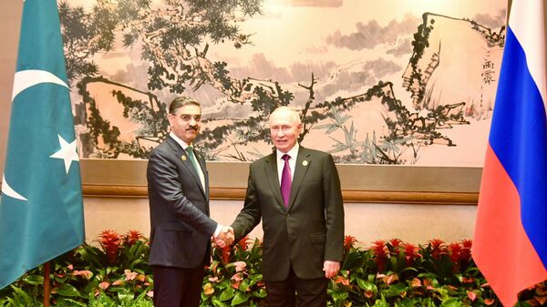 Pakistan’s Caretaker Prime Minister Meets Russian President in Beijing
 - Sputnik India