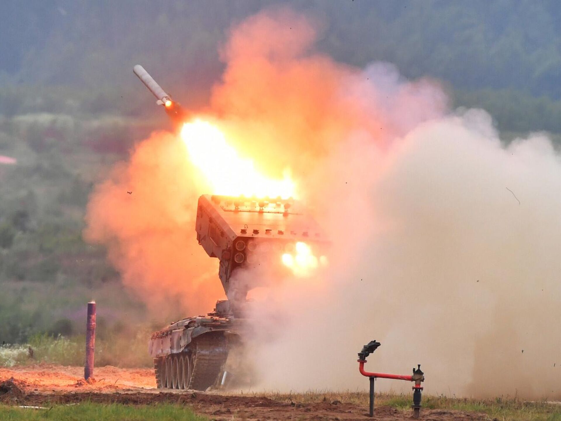 Тос военное. РСЗО ТОС-2. Тяжелой огнеметной системы ТОС-2 «Тосочка. Огнеметная система Тосочка.