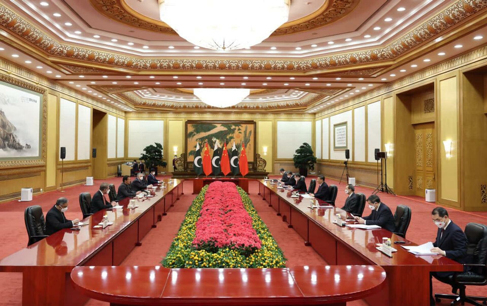 PM Imran Khan met President Xi Jinping in Beijing, Feb 6, 2022  - Sputnik India, 1920, 26.11.2023