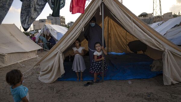 Палестинские дети в палаточном лагере, в Хан-Юнисе  - Sputnik भारत