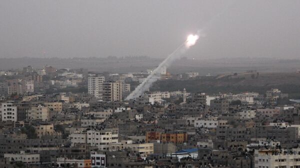 Rockets lunched by Palestinian militants towards Israel make their way from the northern Gaza Strip - Sputnik भारत
