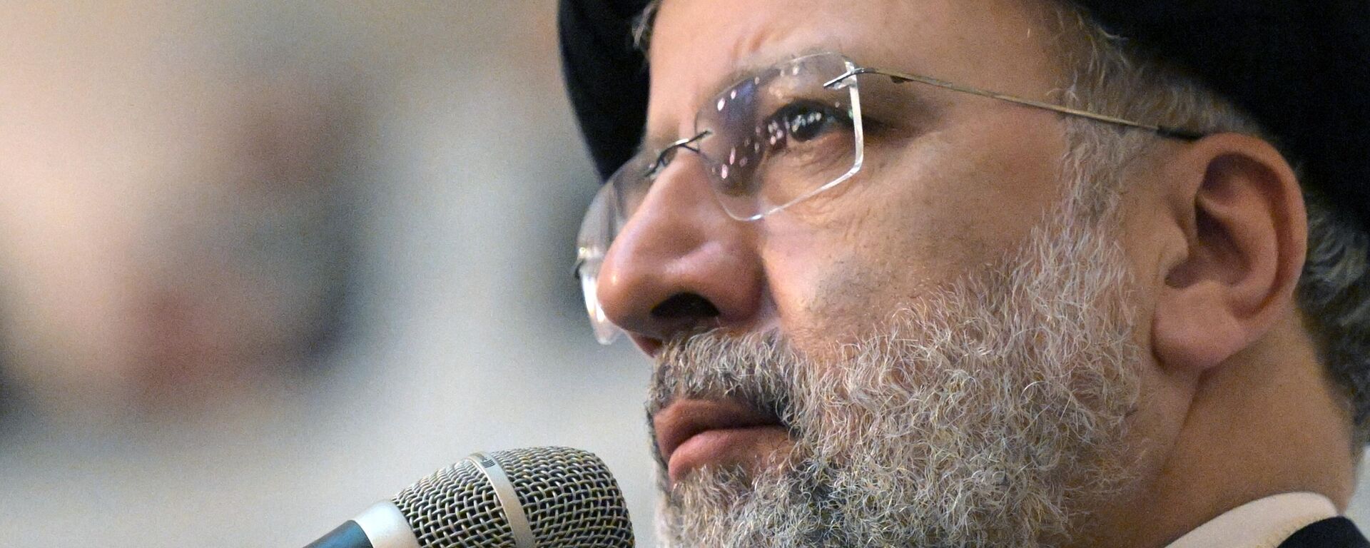 Iranian President Ebrahim Raisi speaks during a meeting with Russia's Muslim Spiritual Administration at the Moscow Cathedral Mosque, Russia. - Sputnik भारत, 1920, 07.11.2023