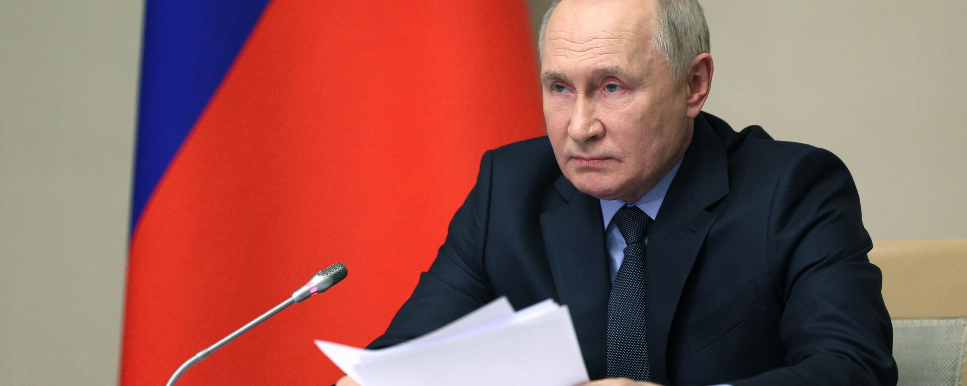 Russian President Vladimir Putin speaks to members of Russia's Security Council and security service heads, October 30, 2023. - Sputnik भारत, 1920, 03.11.2023