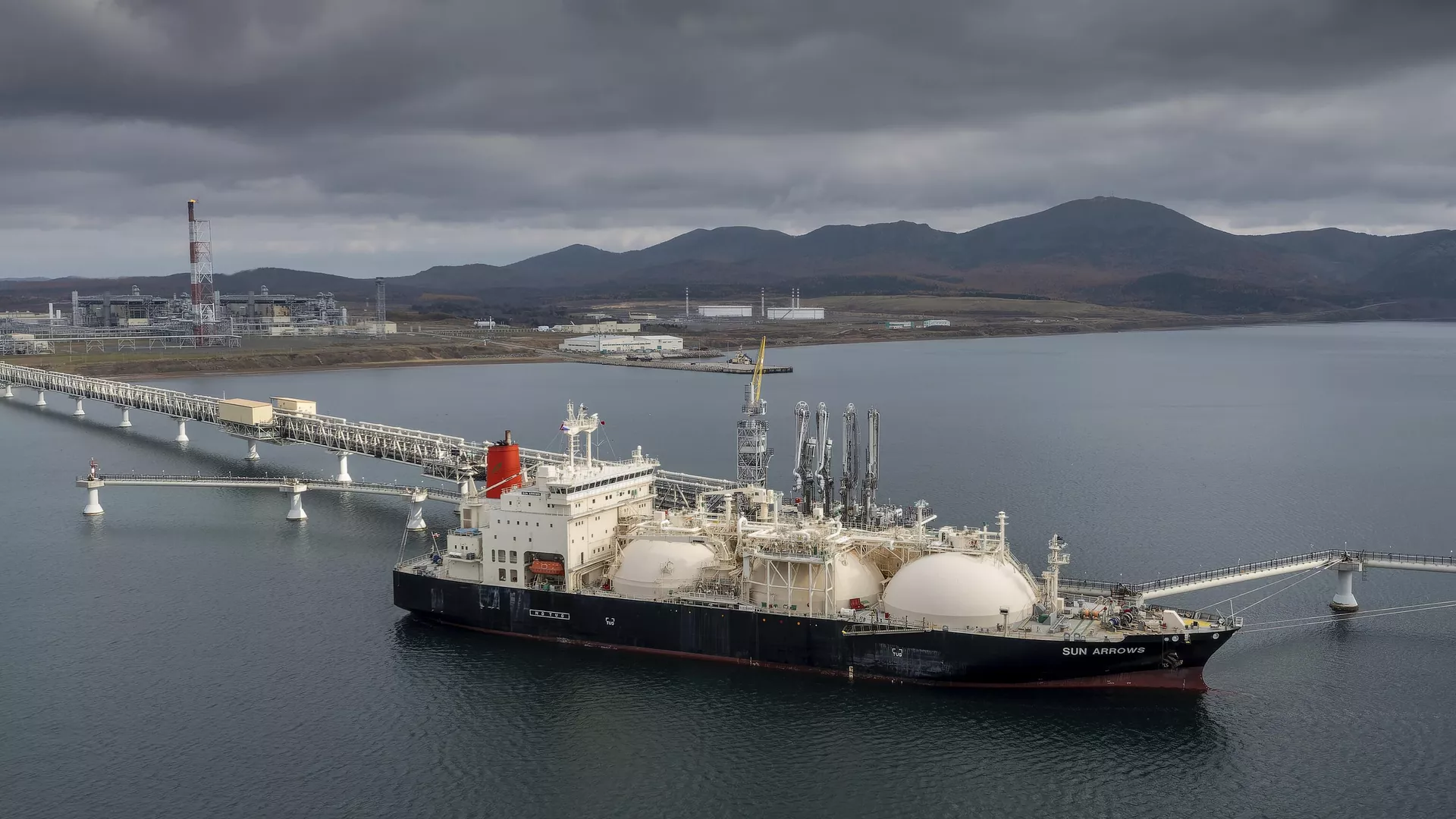 The tanker Sun Arrows loads its cargo of liquefied natural gas from the Sakhalin-2 project in the port of Prigorodnoye, Russia, on Friday, Oct. 29, 2021.