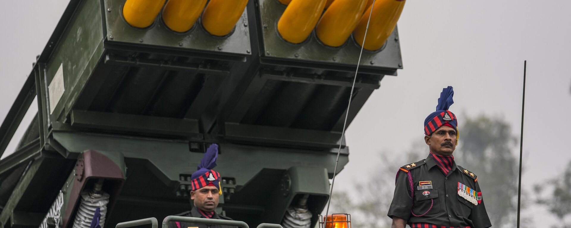 An Indian army launcher vehicle with missiles take part during the full dress rehearsal for the upcoming Republic Day parade in Kolkata, India, Monday, Jan. 24, 2022.  - Sputnik India, 1920, 14.03.2024