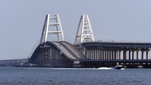 Left side of the Crimean Bridge opened for traffic - Sputnik भारत