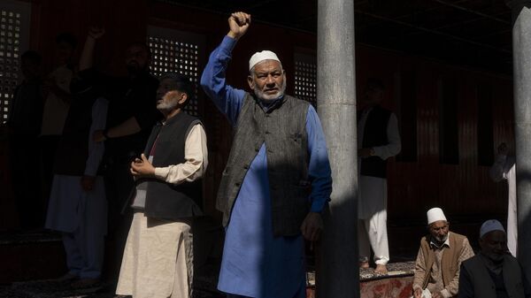 Kashmiri shouts slogans against Israel's military operations in Gaza - Sputnik India