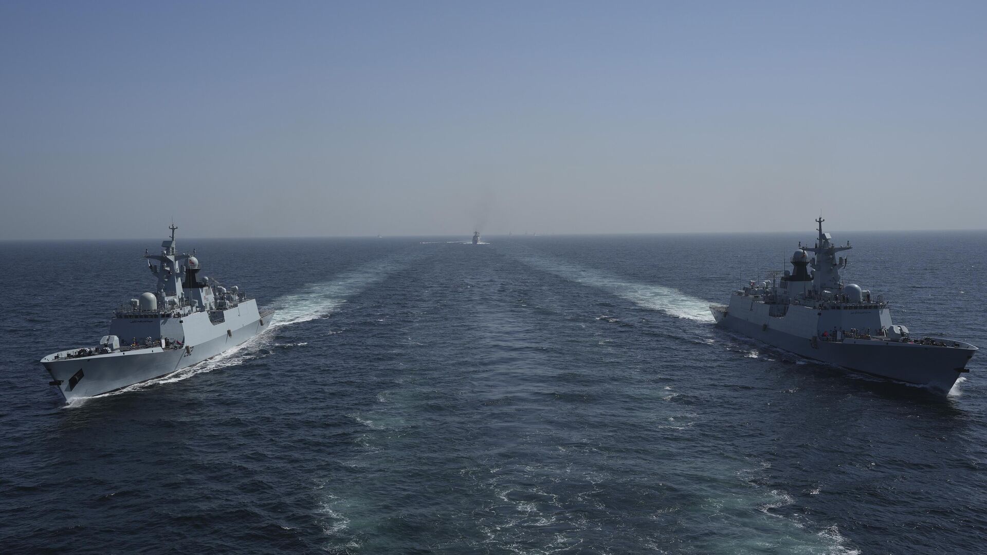 Pakistani warships take part in the multinational exercise called AMAN-23 in the Arabian Sea near Karachi, Pakistan, Monday, Feb. 13, 2023. - Sputnik भारत, 1920, 02.12.2023