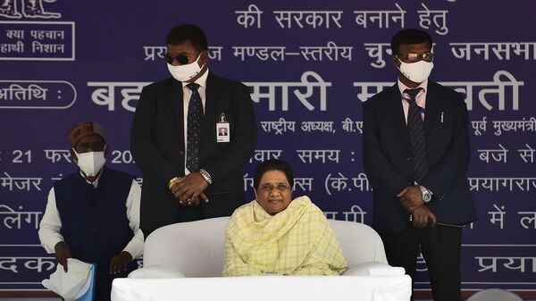 Bahujan Samaj Party (BSP) chief Mayawati arrives to address an election rally ahead of Uttar Pradesh state assembly elections, in Allahabad on February 21, 2022. - Sputnik India