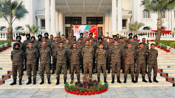 Indian armed forces contingent reaches Hanoi for joint military exercise “VINBAX-2023” - Sputnik भारत