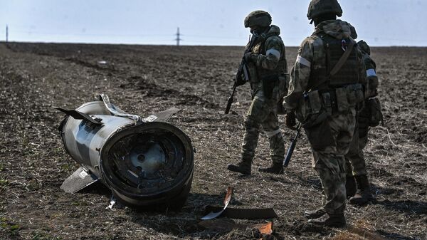 Parts of Ukraine's 'Tochka-U' missile shot down outside Berdyansk, March 2022. - Sputnik भारत
