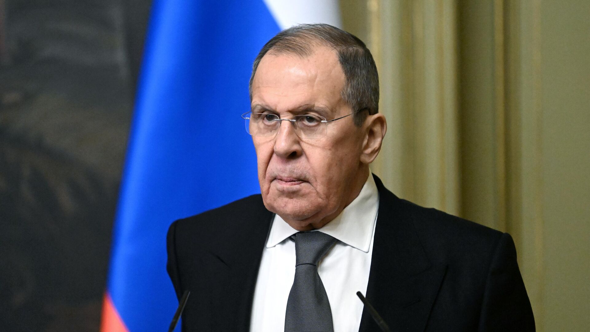 Russian Foreign Minister Sergey Lavrov attends a news conference following a joint meeting of the boards of the Russian and Belarusian foreign ministries in Moscow, Russia - Sputnik भारत, 1920, 27.12.2023